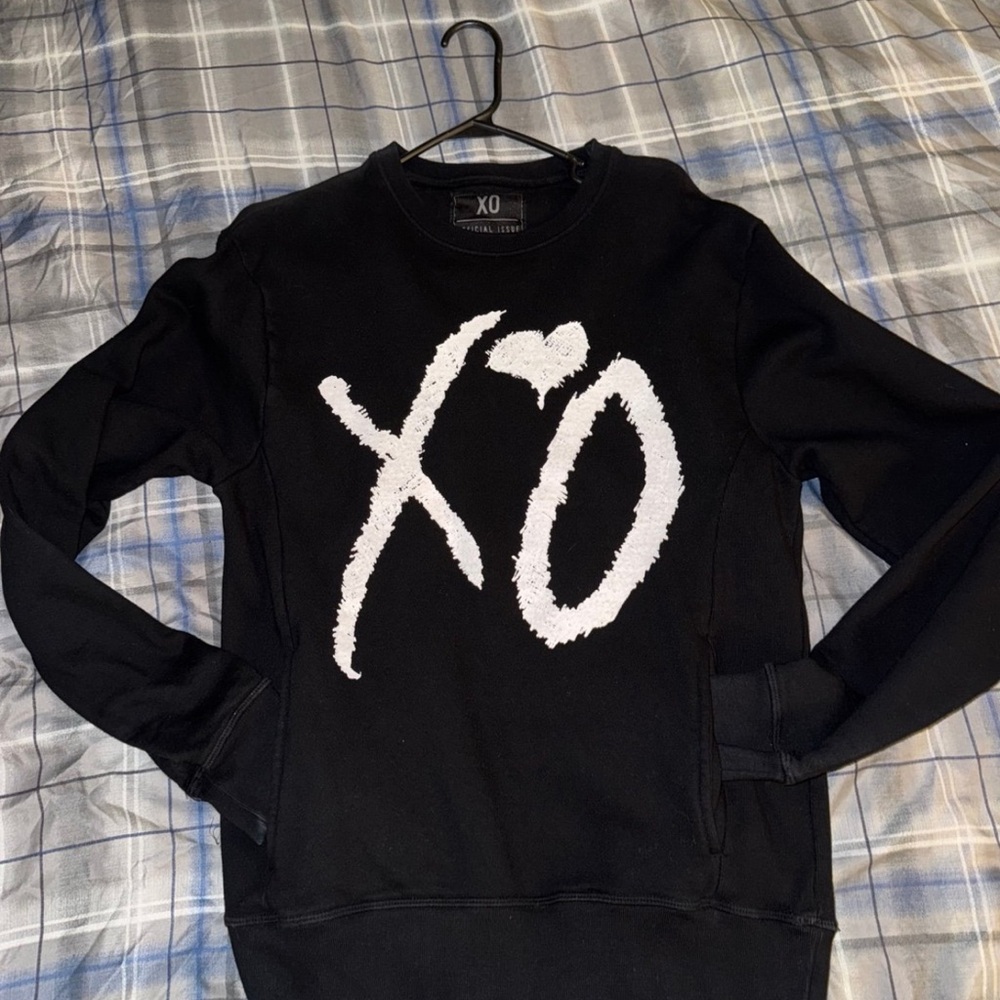 THE WEEKND CUT AND SEWN OFFICIAL ISSUE CREW NECK WITH POCKETS